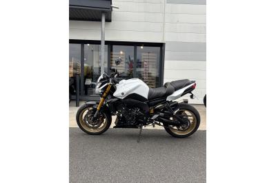YAMAHA FZ8