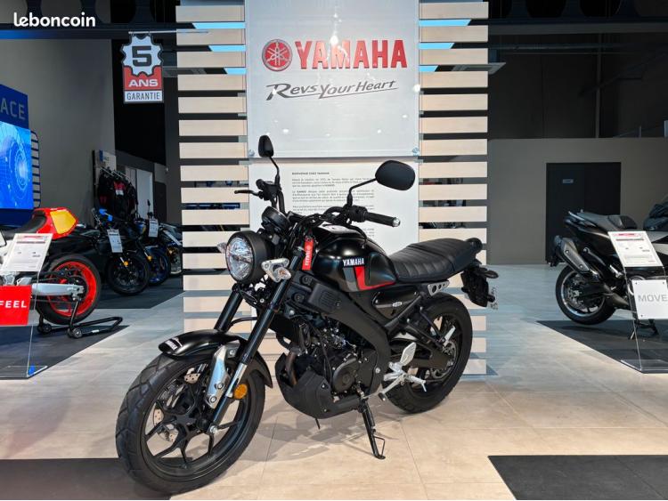 Yamaha XSR 125 / Ligne Akrapovic